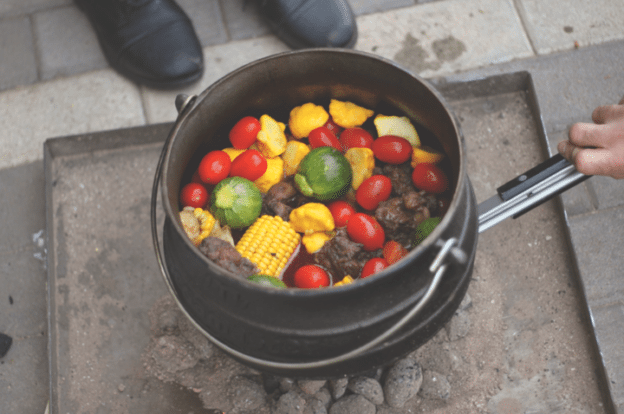 Recipes - OXTAIL COCKTAIL POTJIE